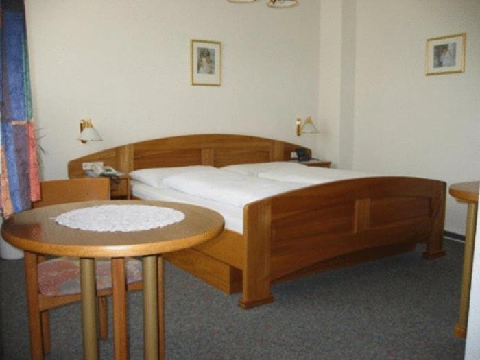 Gasthof Pension Baumkirchner Altheim Zewnętrze zdjęcie