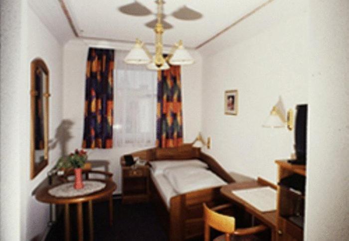 Gasthof Pension Baumkirchner Altheim Zewnętrze zdjęcie
